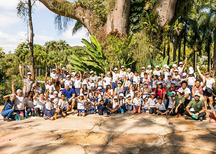 Comunidade visita o Instituto Inhotim