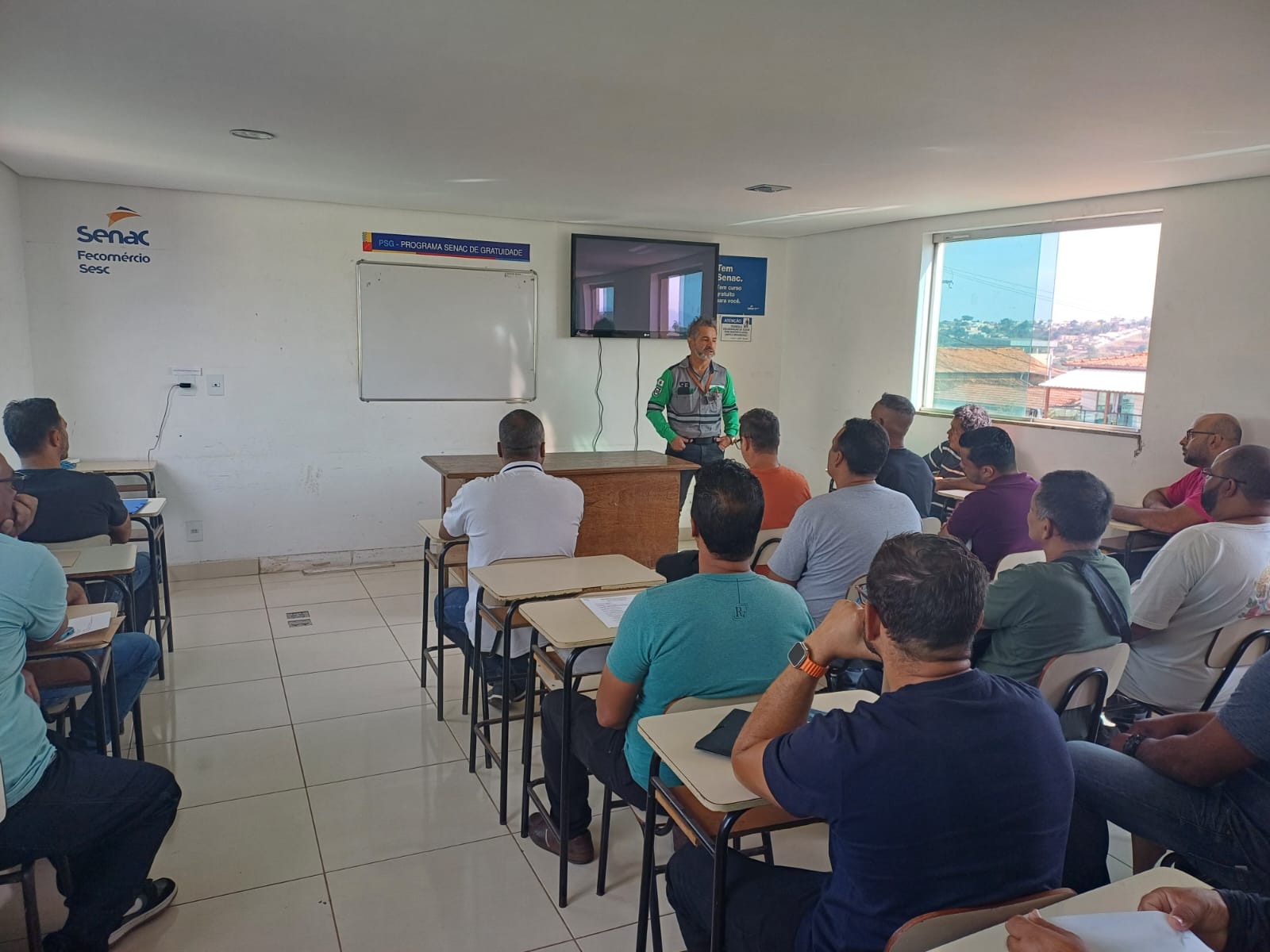 Programa de Recrutamento e Priorização de Mão de Obra e Fornecedores Locais 